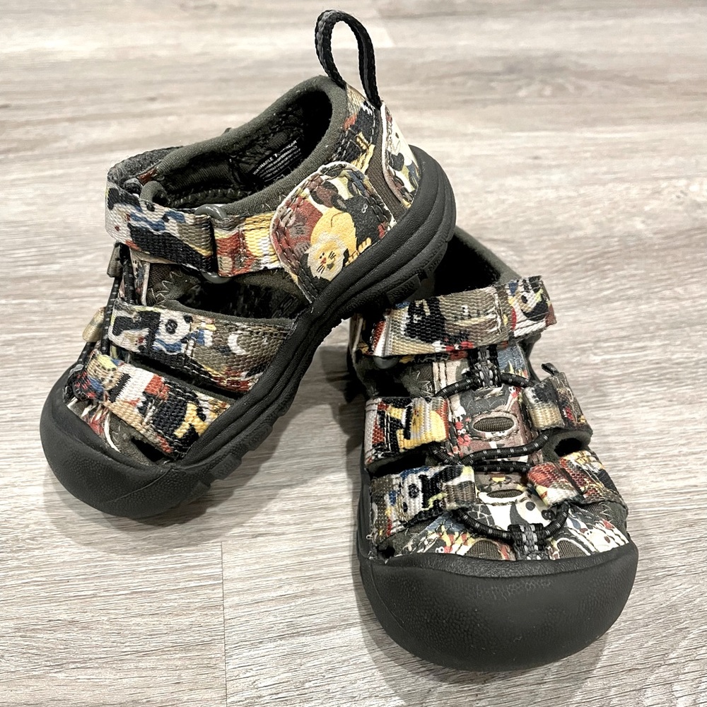 Keen shoe. Outdoor waterproof shoes toddler.